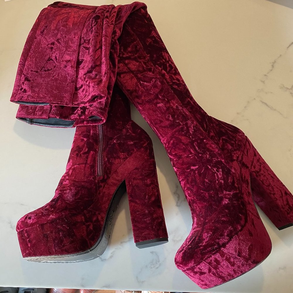 NEW alice + olivia geneva crushed velvet over the knee platform boots